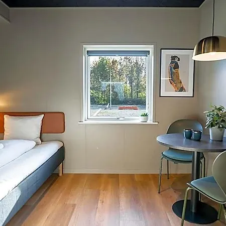 Myhotel *